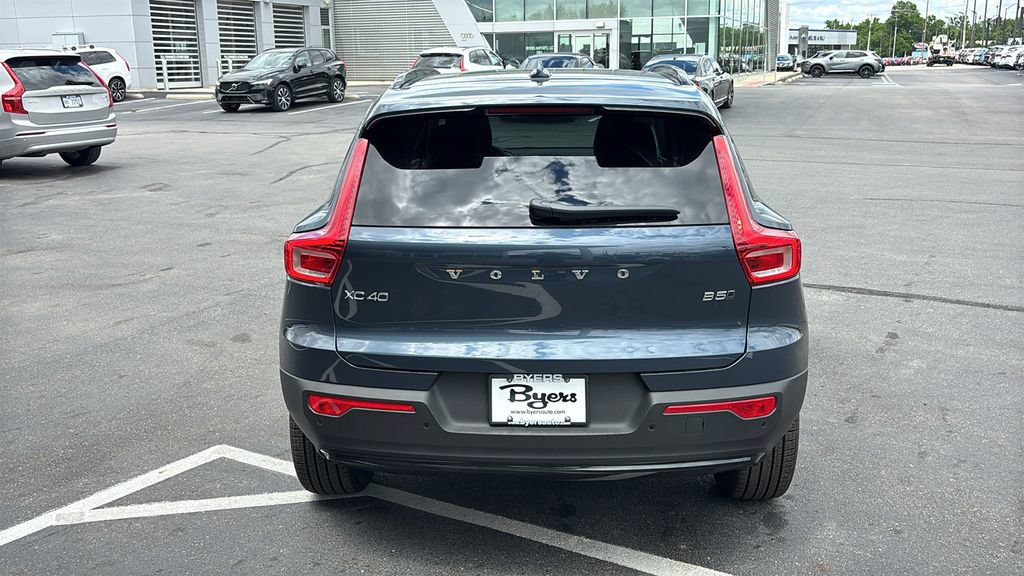 New 2026 Volvo XC40 B5 Plus w/ Protection Package Premier AWD/4WD image 30