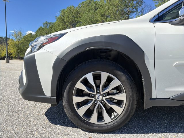 Used 2025 Subaru Outback Touring XT AWD/4WD image 10