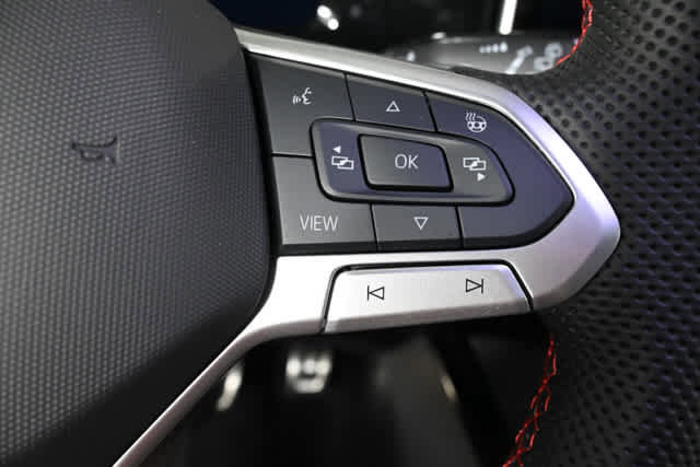 New 2026 Volkswagen GTI SE FWD image 22