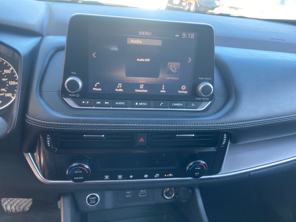 Used 2021 Nissan Rogue SV image 21