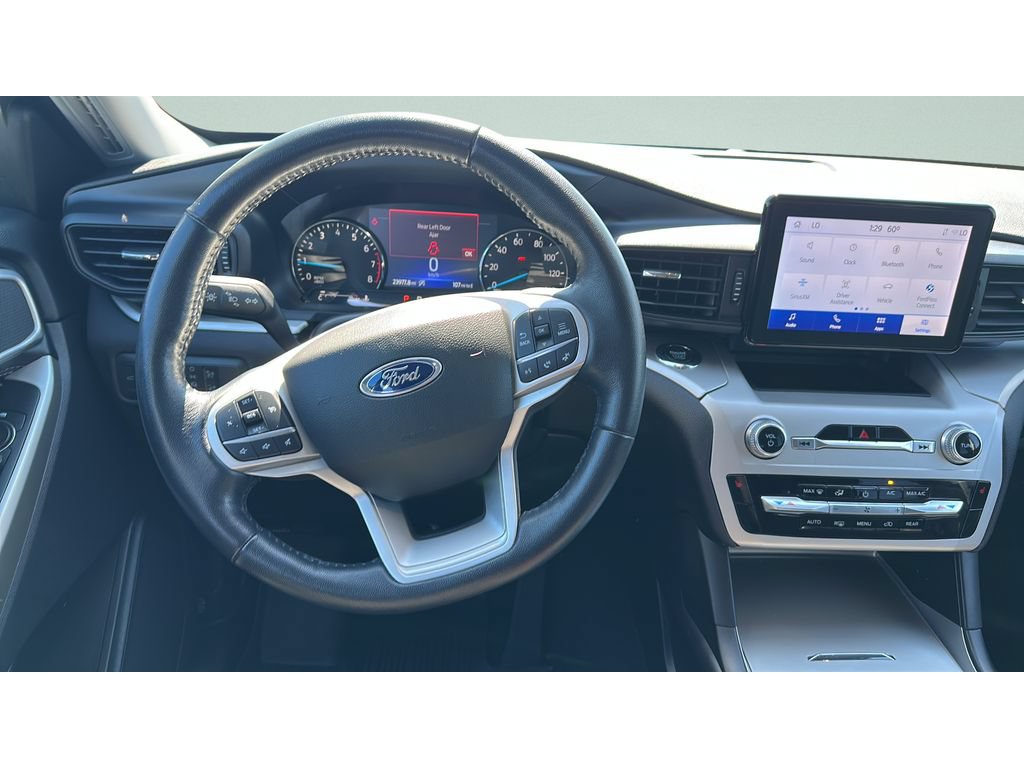 Used 2022 Ford Explorer XLT AWD/4WD image 13