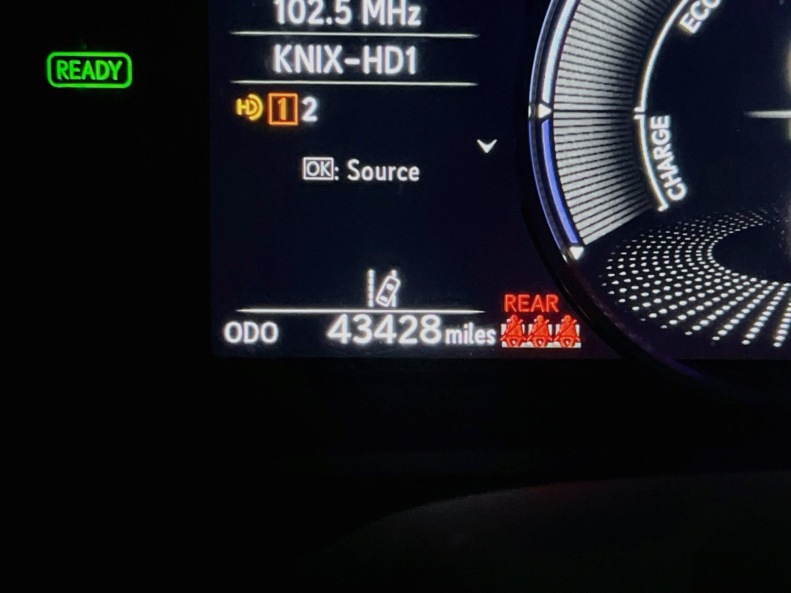 Used 2023 Lexus UX 250h AWD image 8