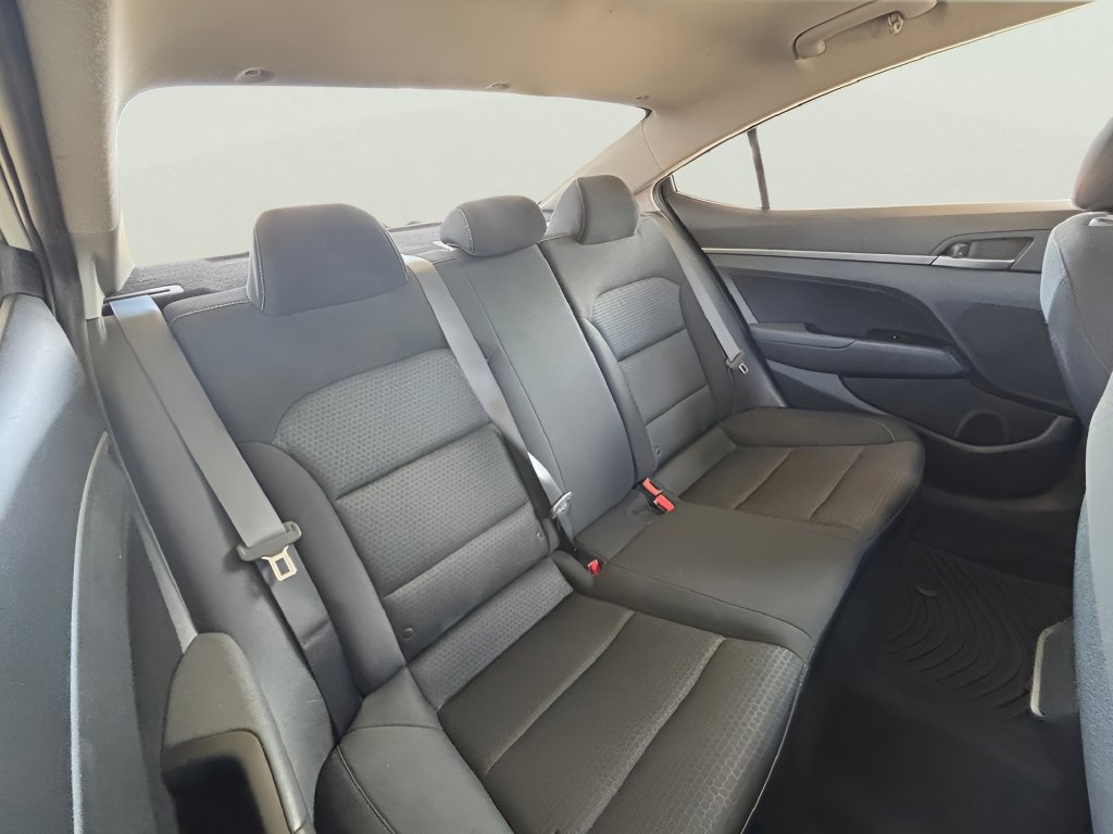 Used 2018 Hyundai Elantra SEL FWD image 11