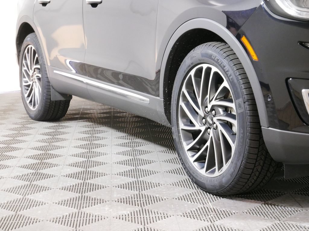 Certified 2019 Lincoln Nautilus Reserve AWD/4WD image 2