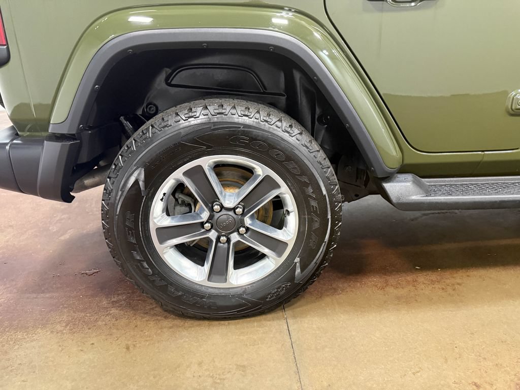 Used 2023 Jeep Wrangler Unlimited Sahara w/ Dual Top Group AWD/4WD image 84