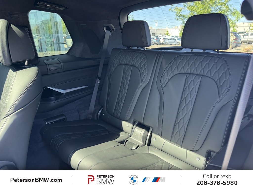 New 2026 BMW X7 M60i image 22