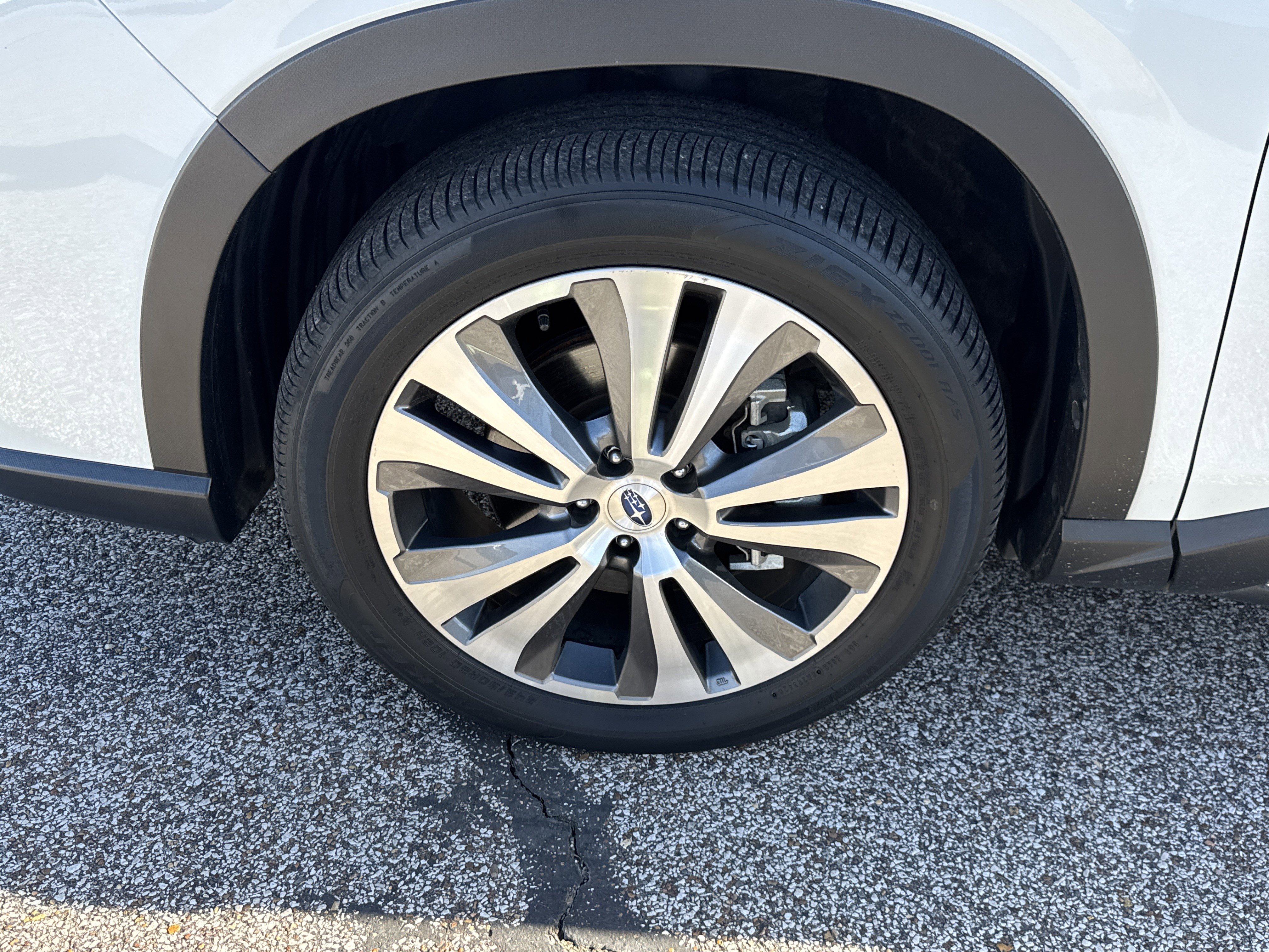 Used 2021 Subaru Ascent Limited image 9