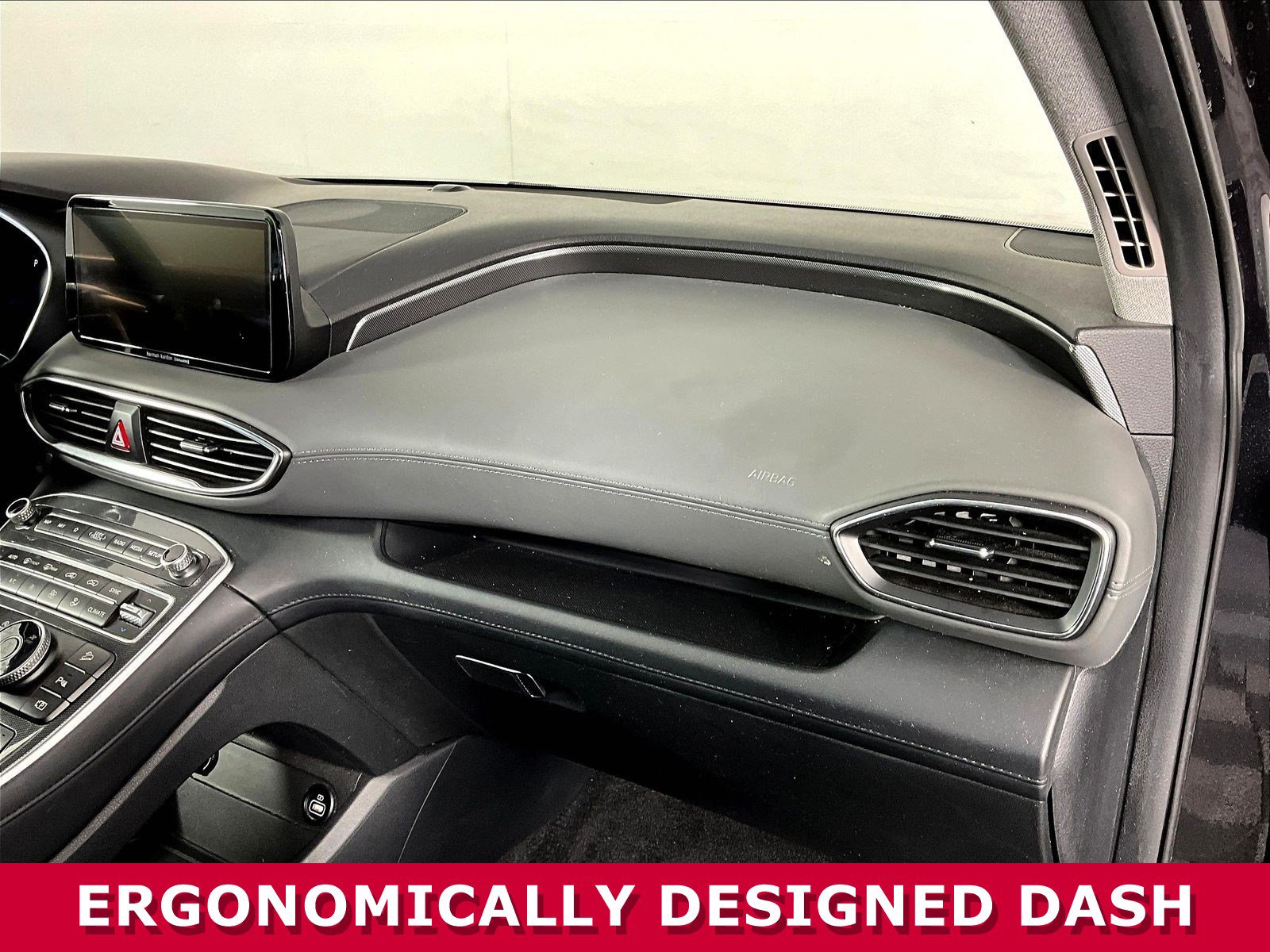 Used 2022 Hyundai Santa Fe Limited AWD/4WD image 24