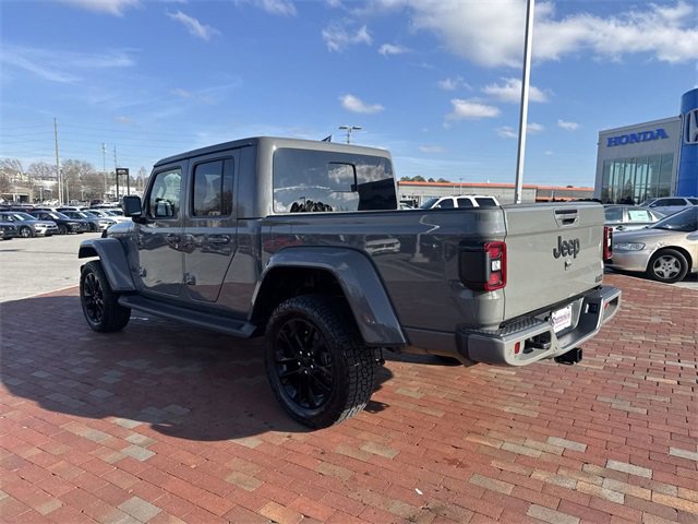 Used 2022 Jeep Gladiator Overland image 34