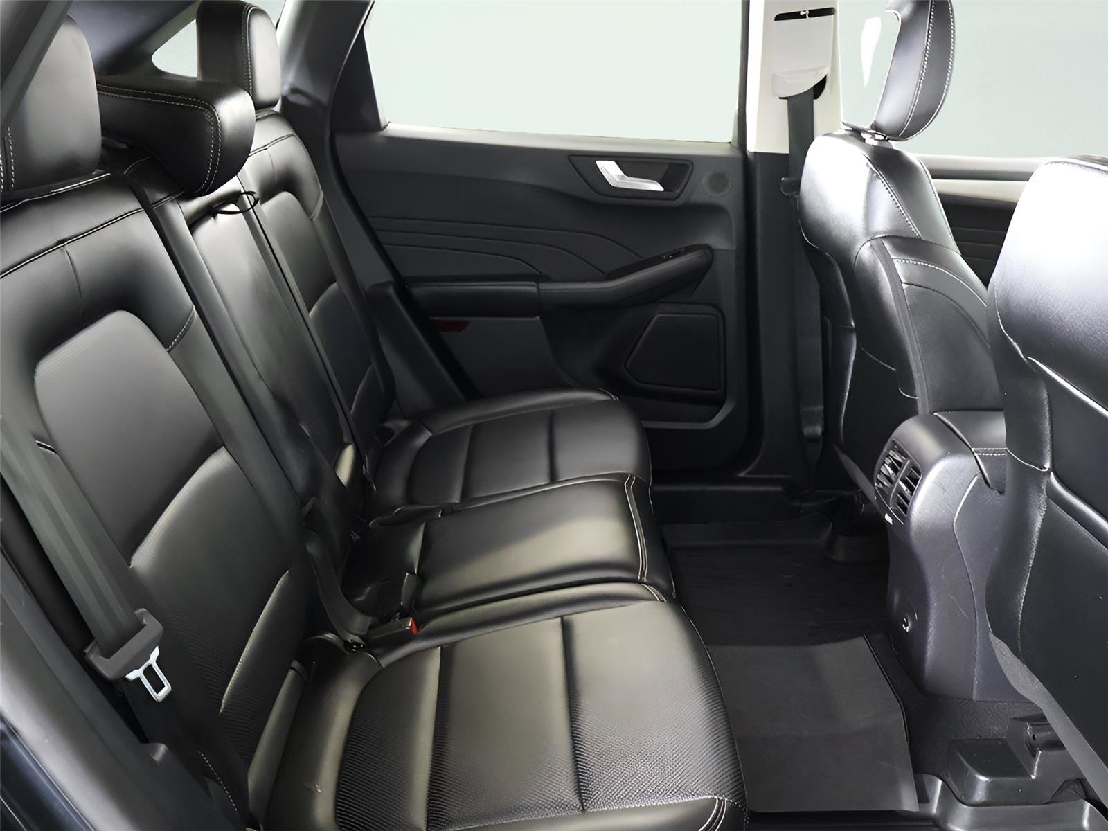 Used 2022 Ford Escape SEL w/ Technology Package image 33