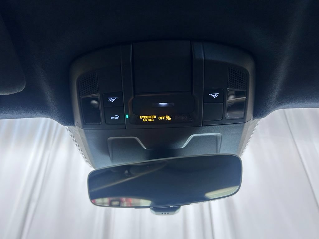 Certified 2025 Porsche 911 Carrera RWD image 21