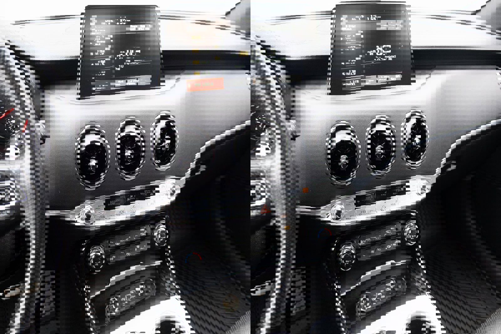 Used 2018 Kia Stinger GT2 image 3