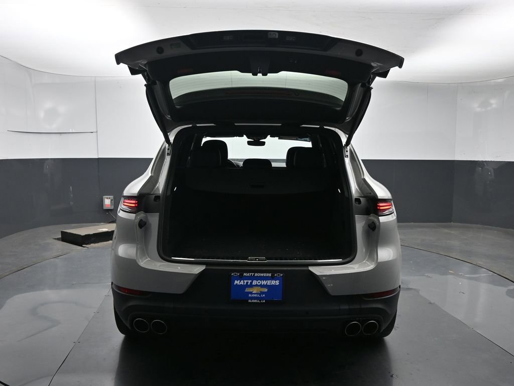 Used 2024 Porsche Cayenne S image 11