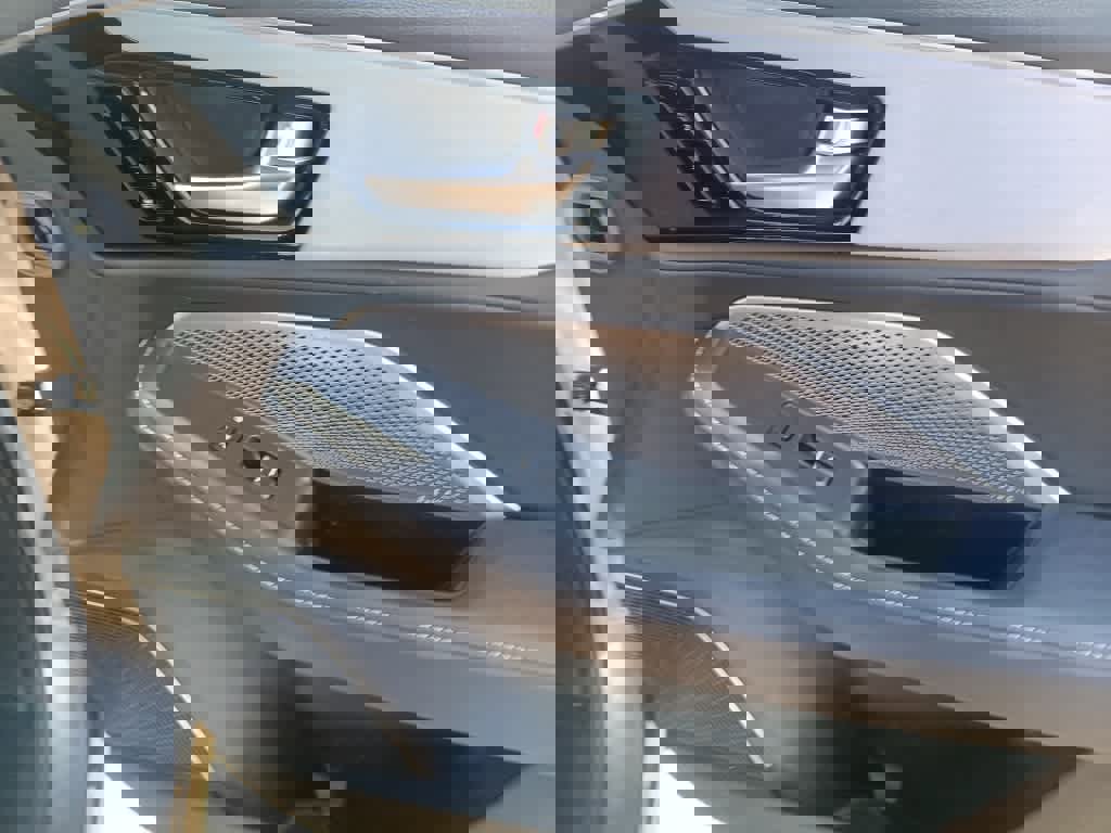 Used 2023 Acura MDX SH-AWD w/ Technology Package image 28