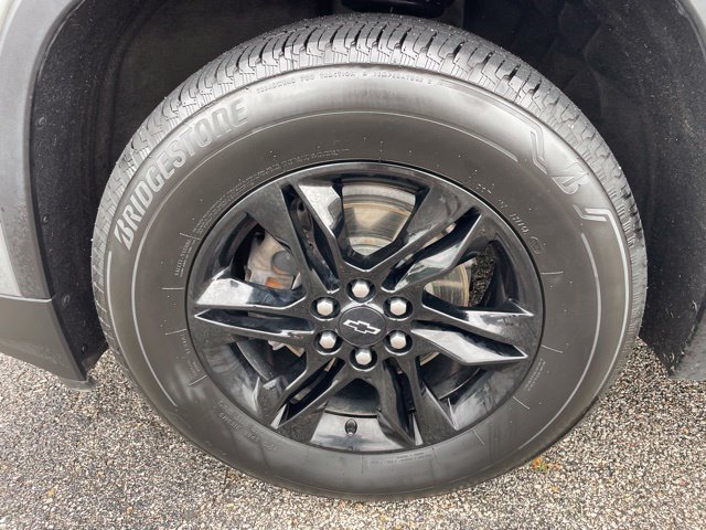 Used 2023 Chevrolet Traverse LS w/ Midnight/Sport Edition FWD image 36