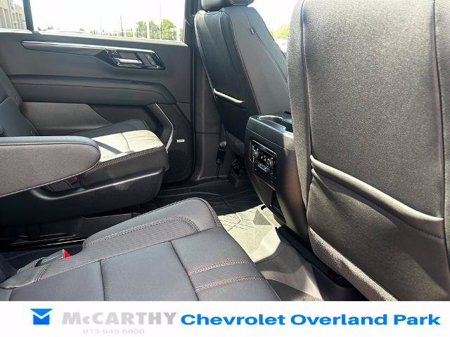 New 2026 Chevrolet Suburban RST w/ Advanced Technology Package AWD/4WD image 27