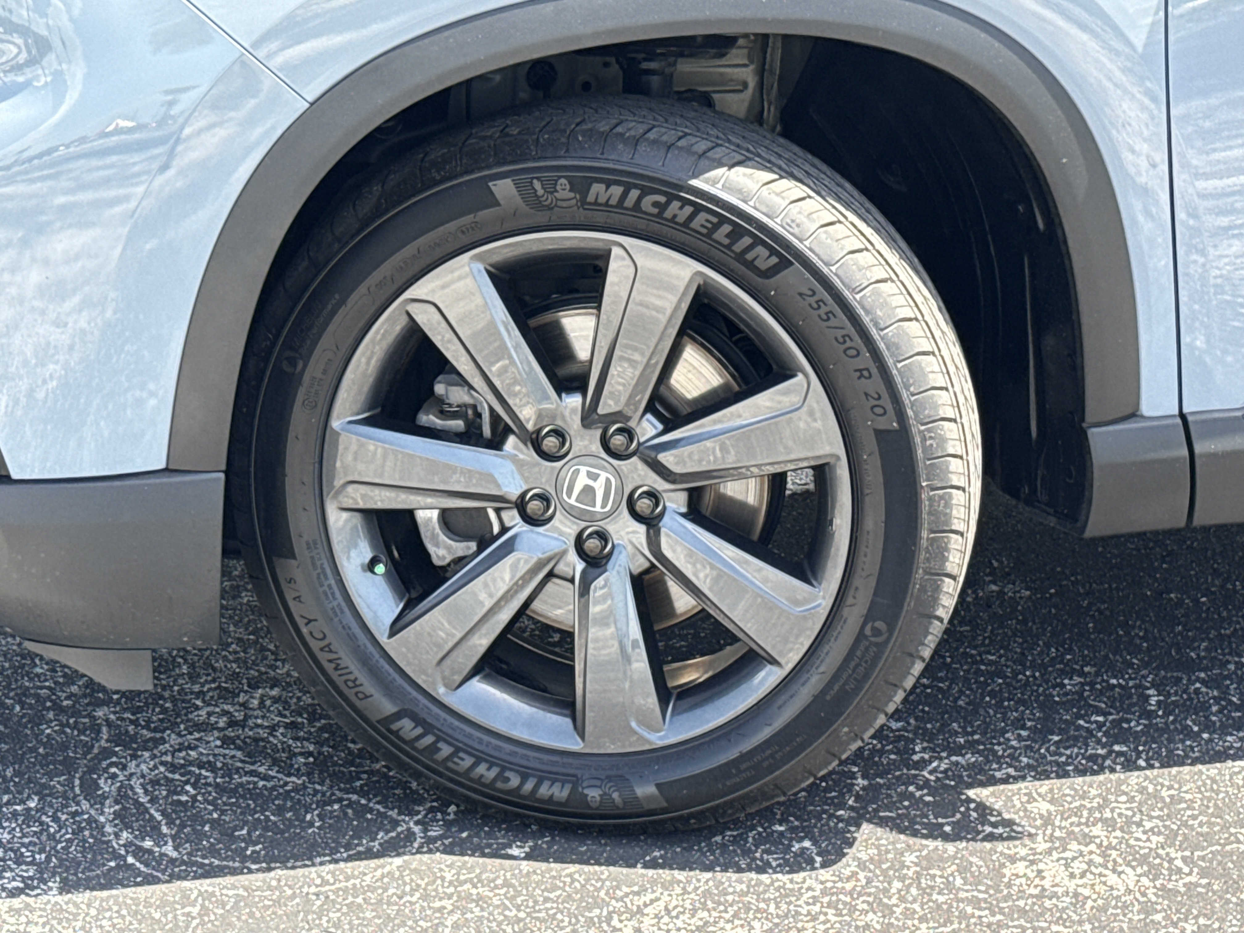 Certified 2025 Honda Pilot Sport image 40