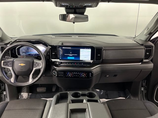 Used 2025 Chevrolet Silverado 1500 LT RWD image 40