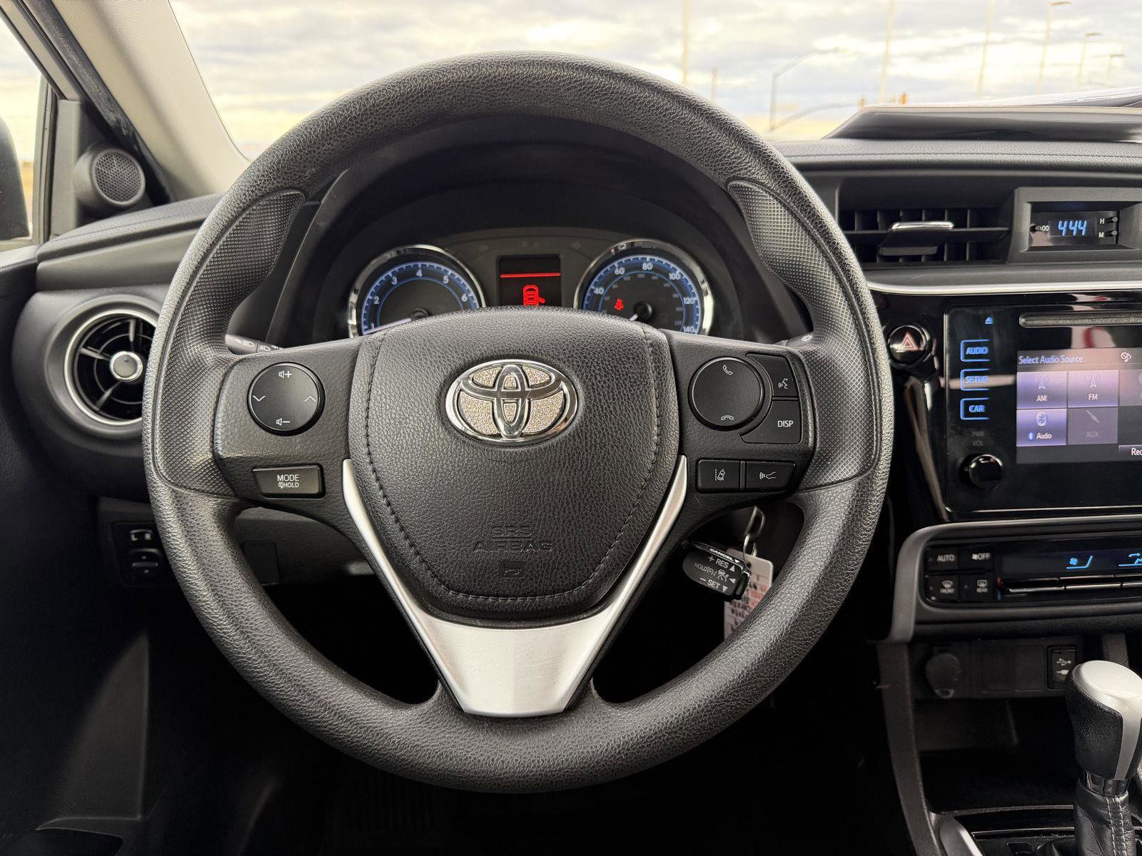 Used 2019 Toyota Corolla LE image 27