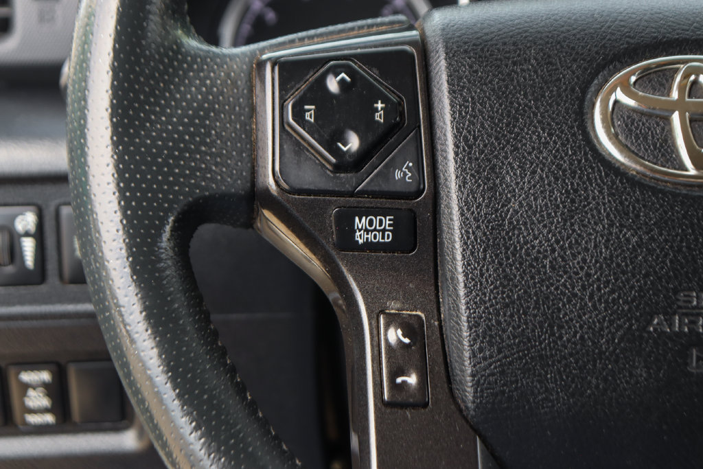 Used 2020 Toyota 4Runner TRD Off-Road AWD/4WD image 23