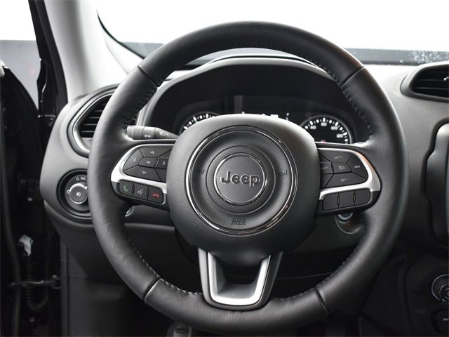 Used 2023 Jeep Renegade Latitude w/ Premium Group image 36