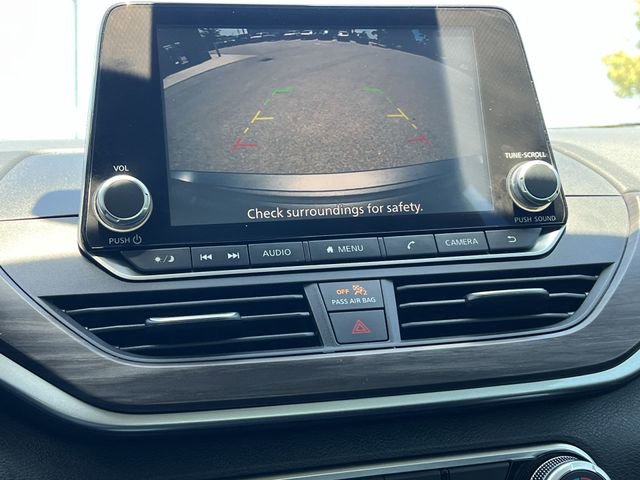 Used 2024 Nissan Altima 2.5 SV FWD image 18