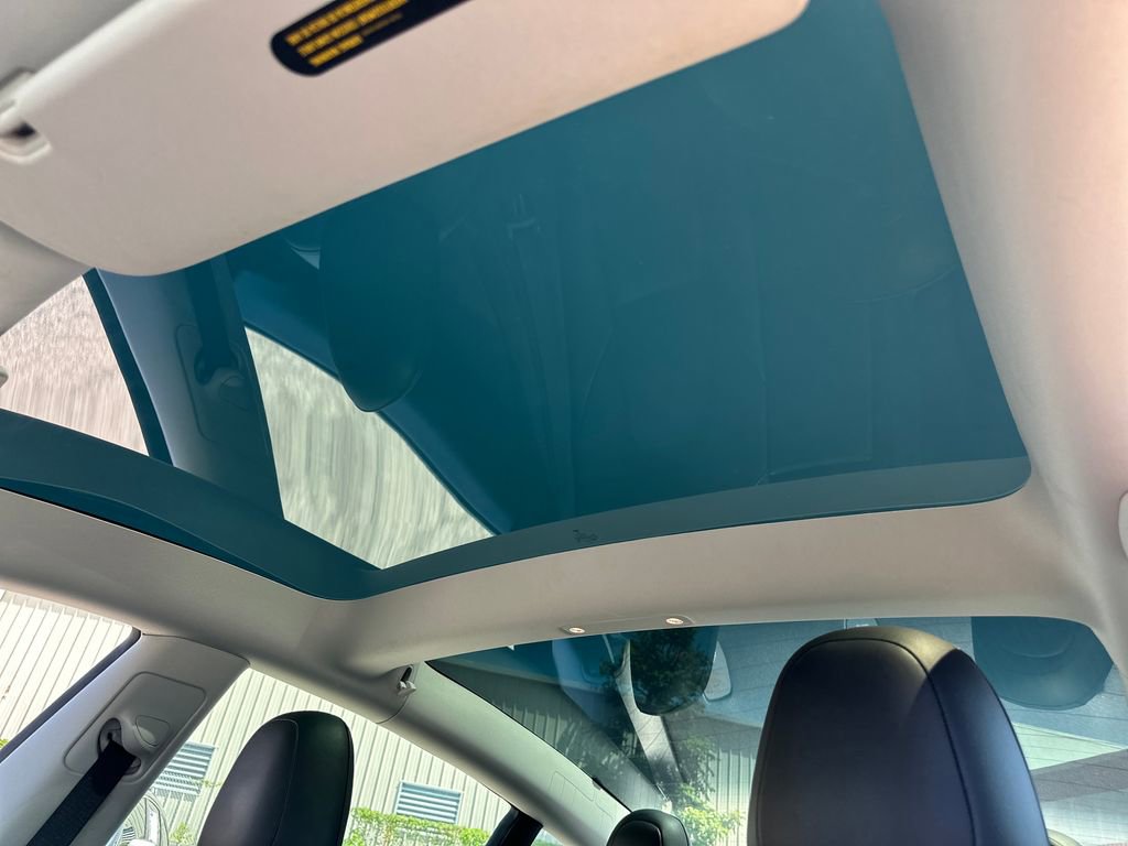 Used 2023 Tesla Model 3 Standard Range image 19