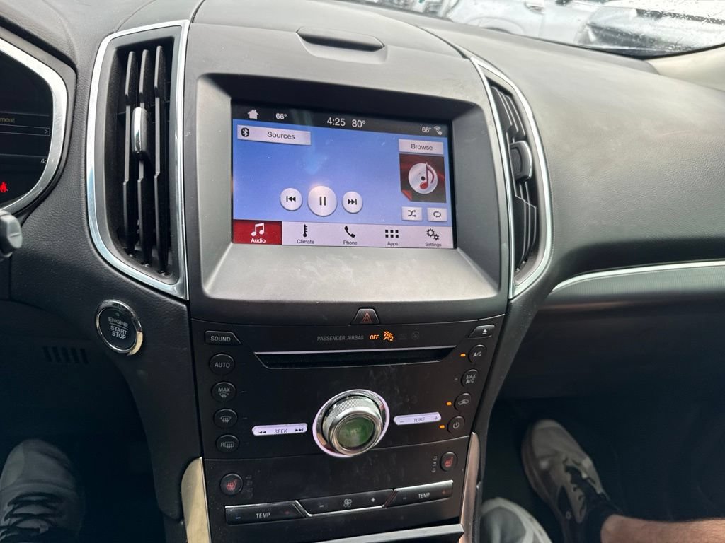 Used 2019 Ford Edge Titanium AWD/4WD image 19