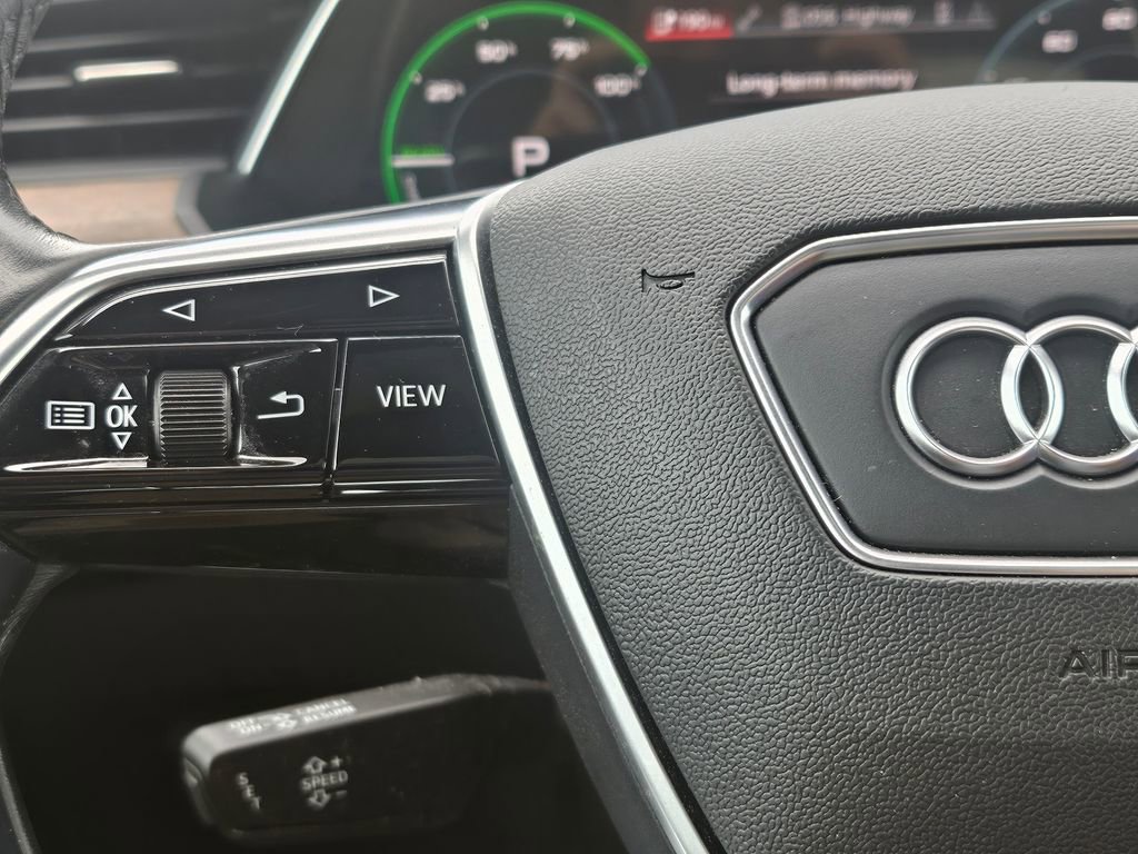 Used 2021 Audi e-tron Premium image 39