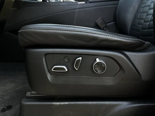 Used 2024 Cadillac Escalade Sport Platinum AWD/4WD image 30
