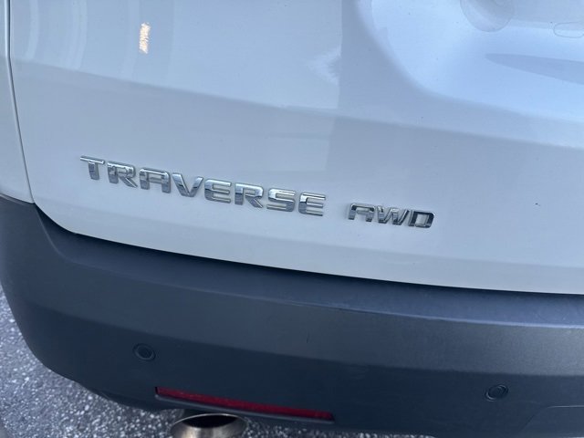 Used 2020 Chevrolet Traverse LT image 12