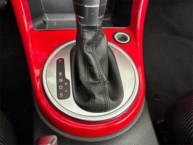 Used 2018 Volkswagen Beetle 2.0T S image 20