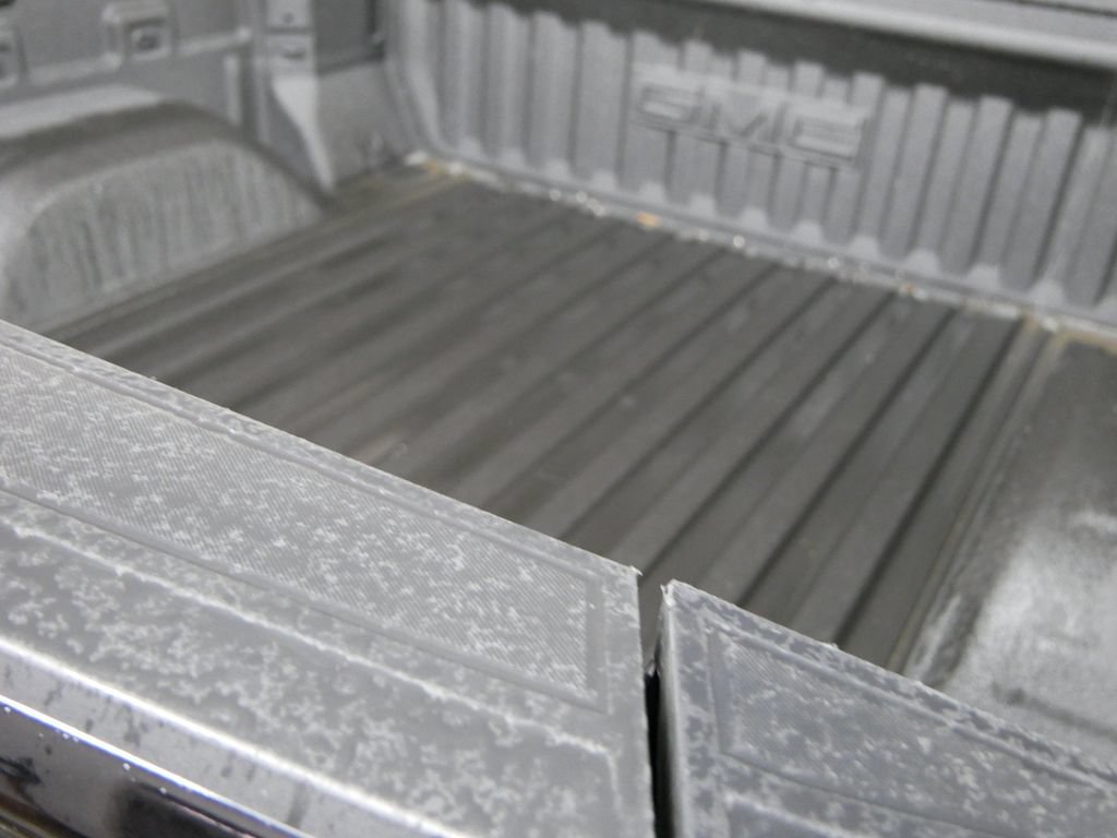Used 2025 GMC Sierra 1500 AT4 w/ AT4 Premium Package AWD/4WD image 6