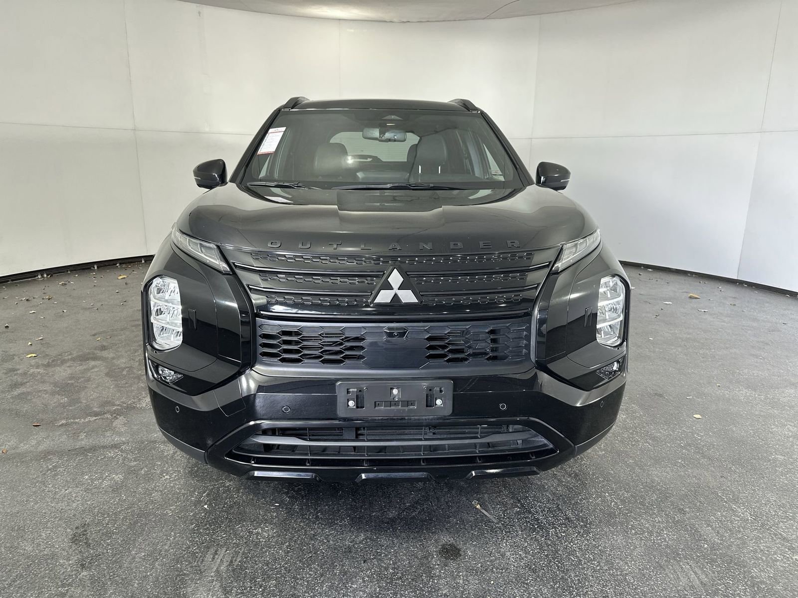 Used 2024 Mitsubishi Outlander SEL Black Edition image 4
