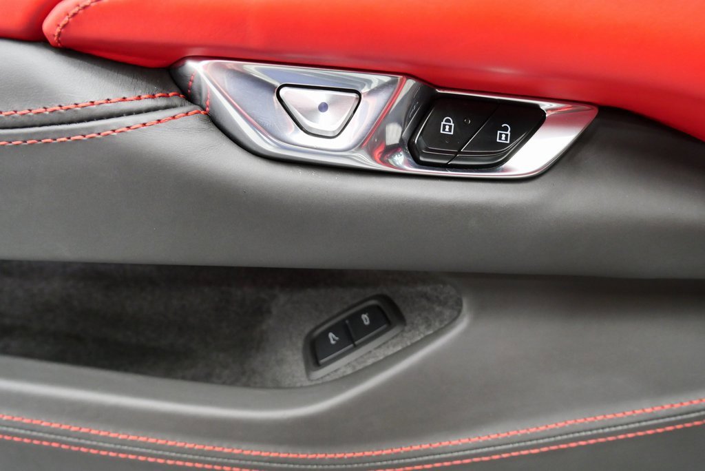 Used 2023 Chevrolet Corvette Stingray Premium Conv w/ Z51 Performance Package image 15