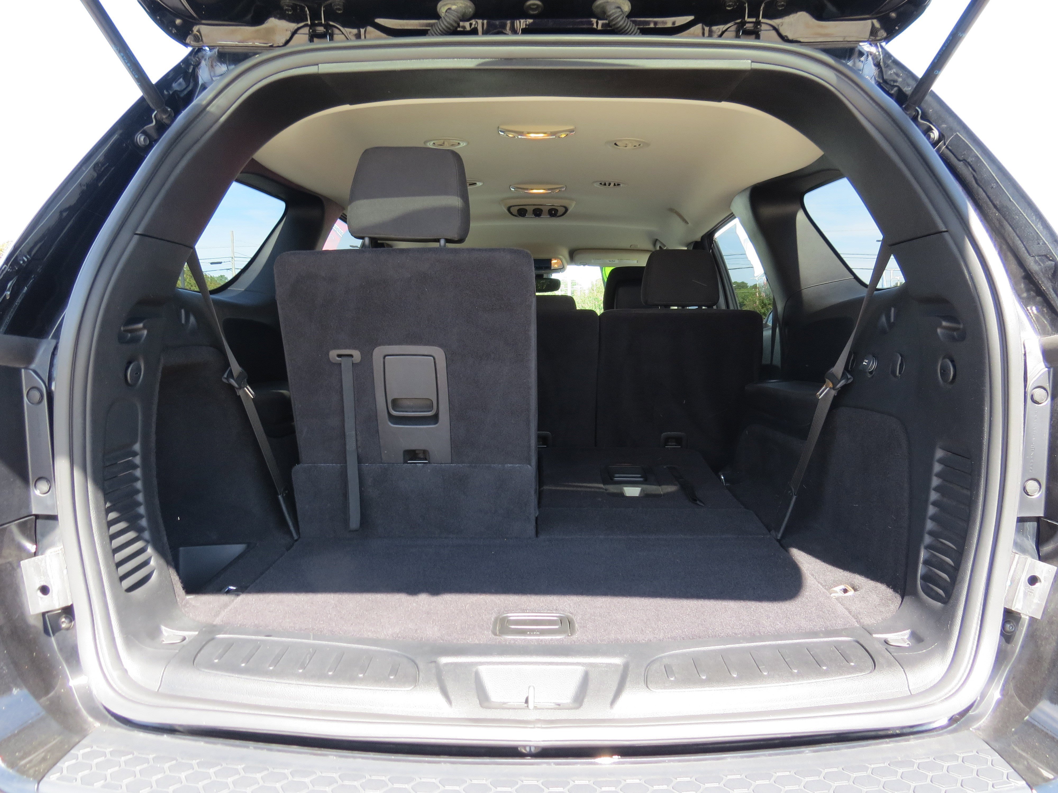 Used 2020 Dodge Durango SXT w/ 3rd Row Seating Group image 14