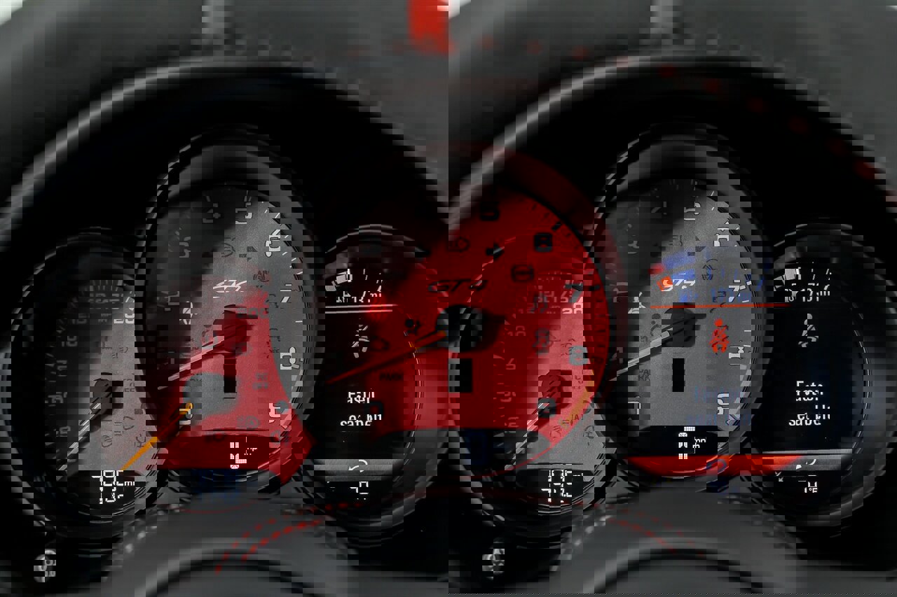 Used 2022 Porsche 718 Cayman GT4 image 25