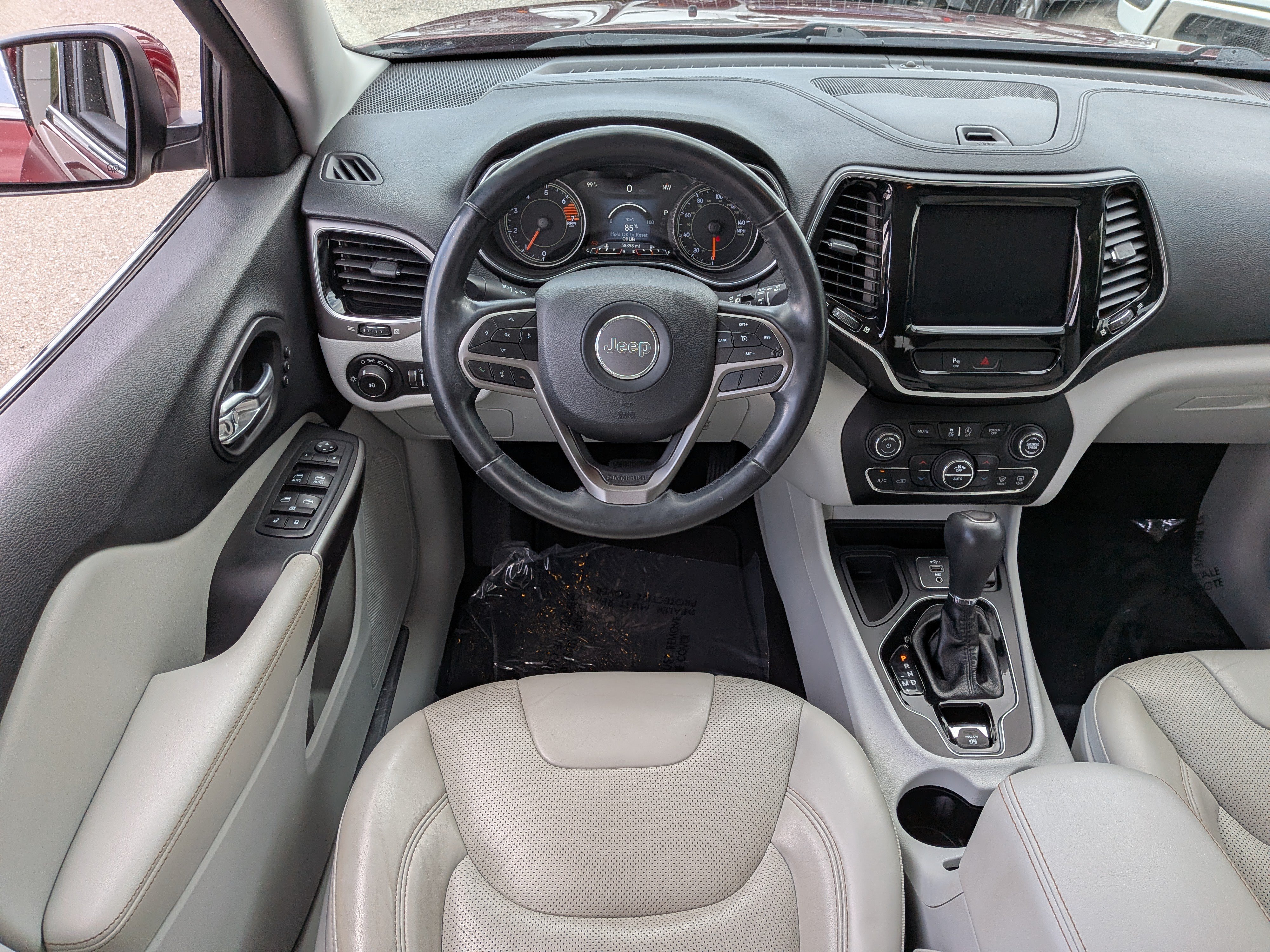 Used 2019 Jeep Cherokee Limited FWD image 17