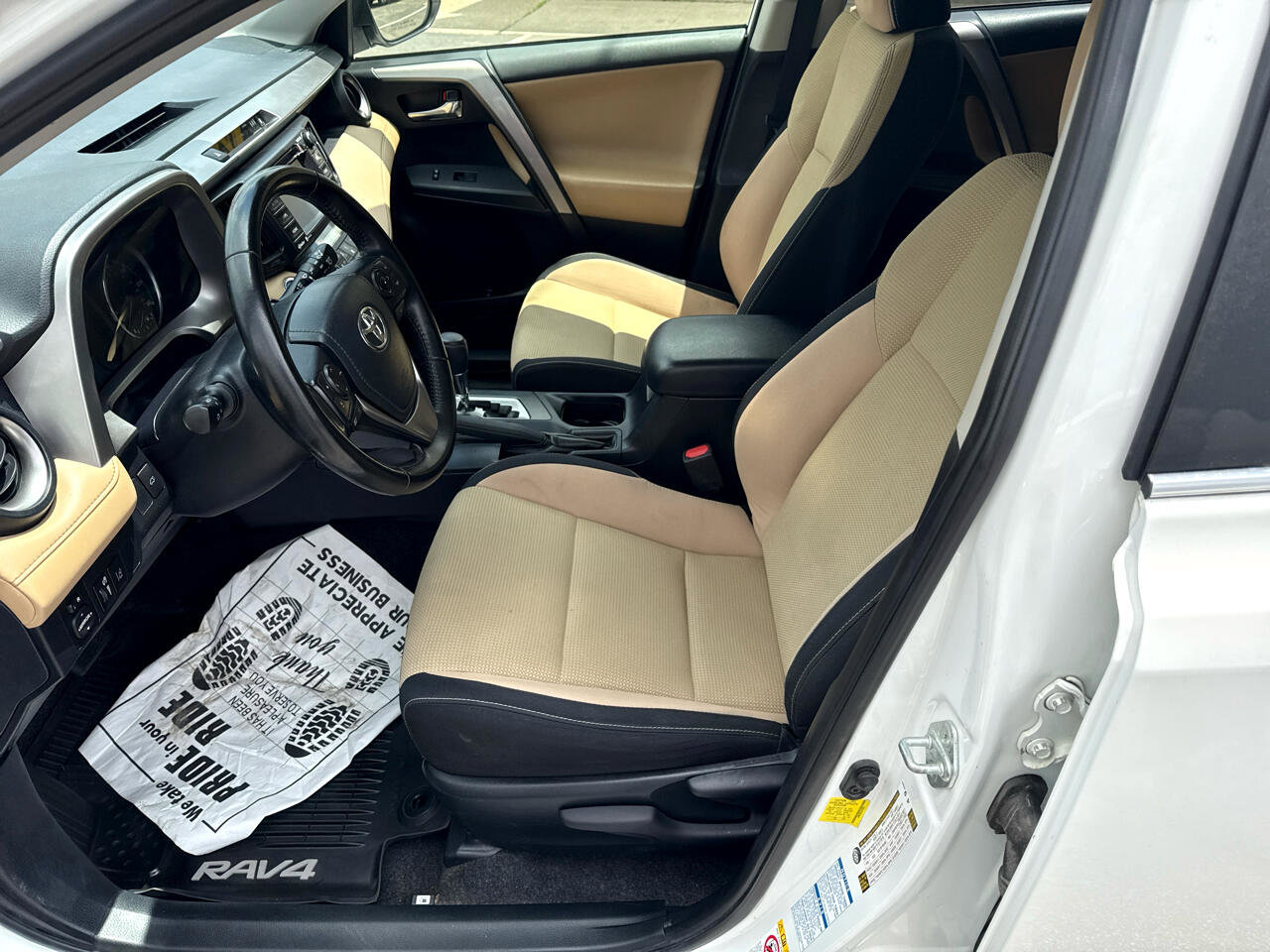 Used 2018 Toyota RAV4 XLE image 12