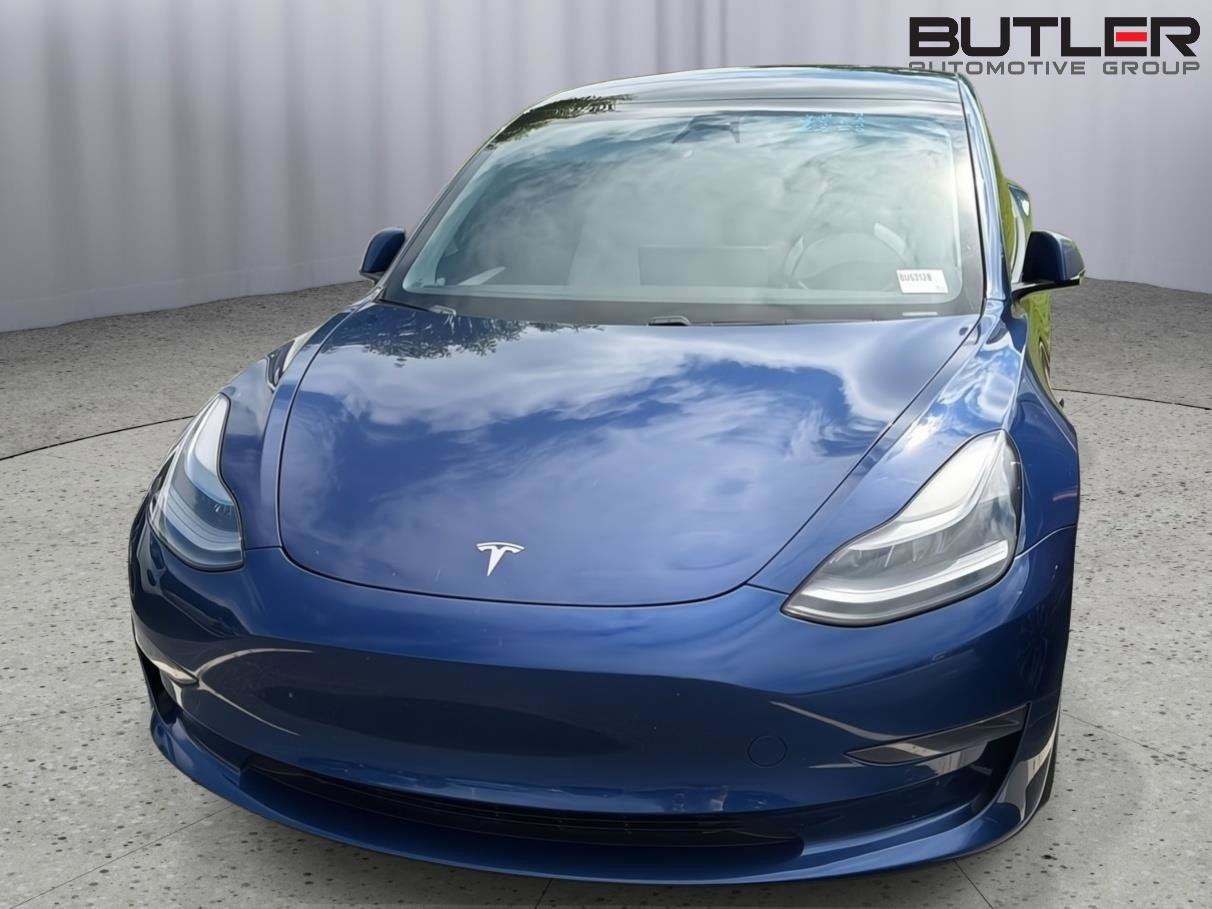 Used 2021 Tesla Model 3 Standard Range Plus RWD image 3