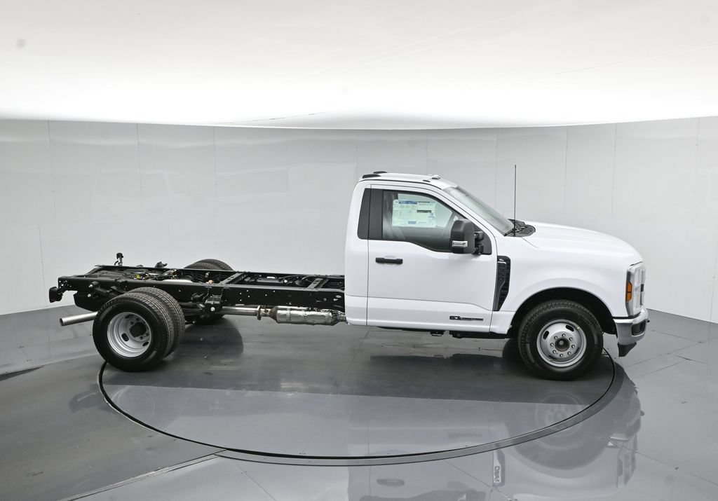 New 2026 Ford F350 XL w/ XL Chrome Package RWD image 45