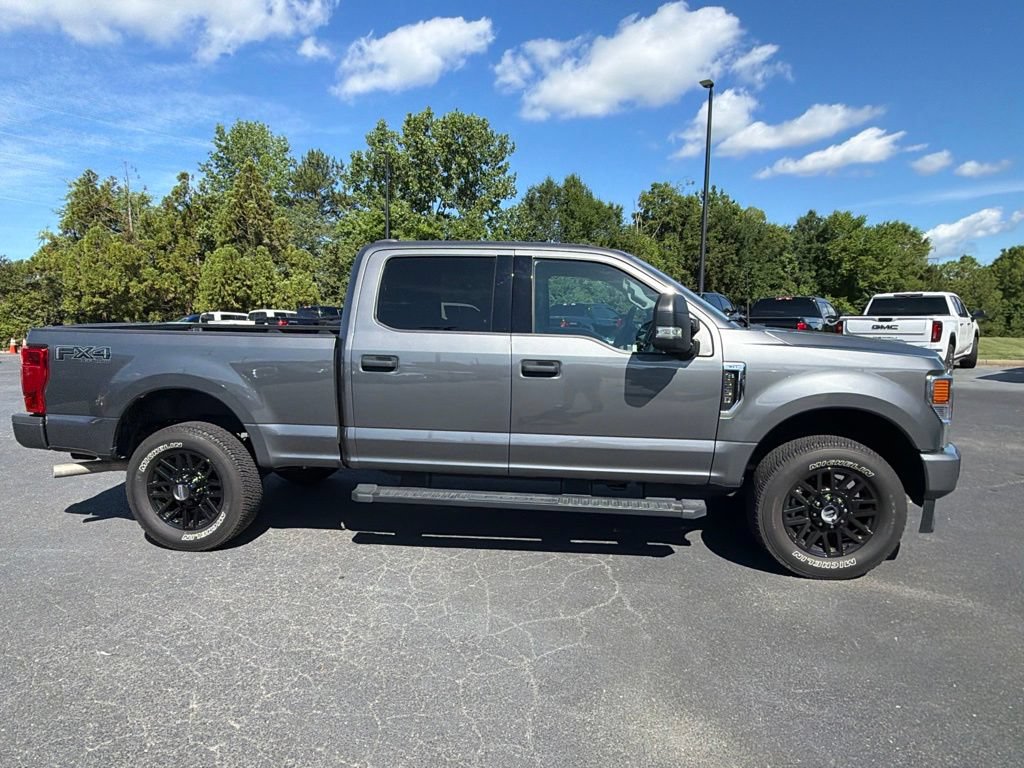 Used 2022 Ford F250 XLT w/ Black Appearance Package AWD/4WD image 16