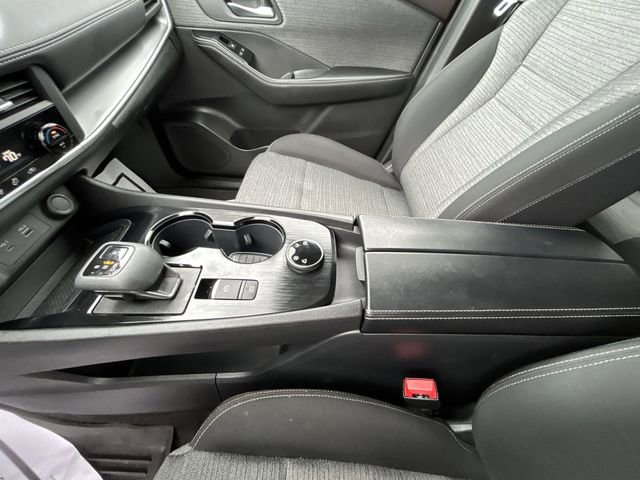 Certified 2023 Nissan Rogue SV image 26