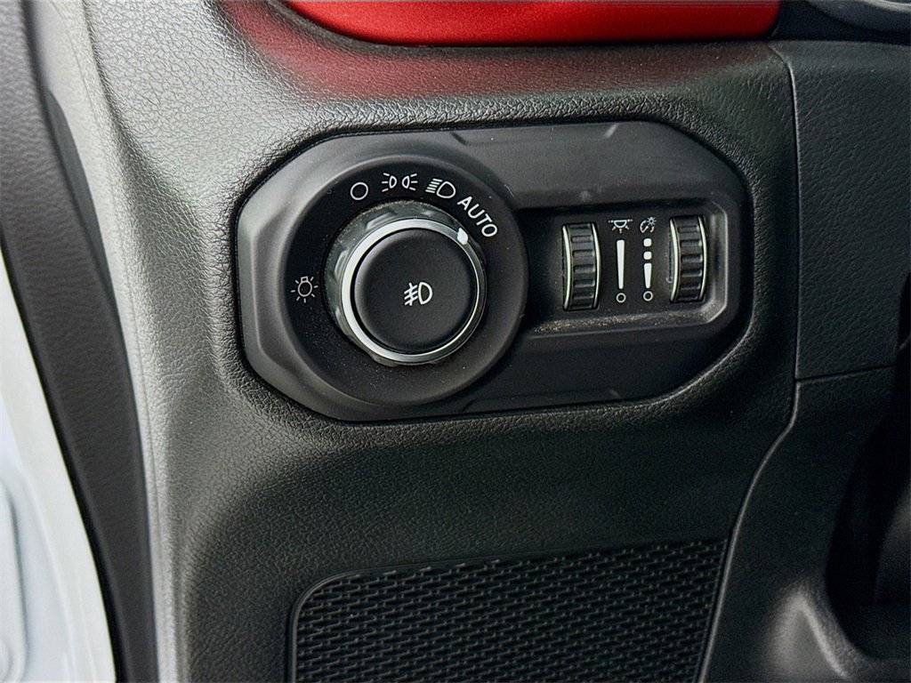 Used 2018 Jeep Wrangler Unlimited Rubicon image 11