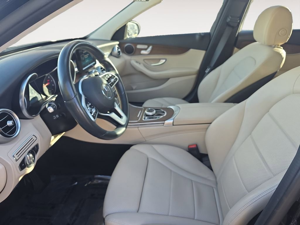 Used 2019 Mercedes-Benz C 300 4MATIC Sedan image 9