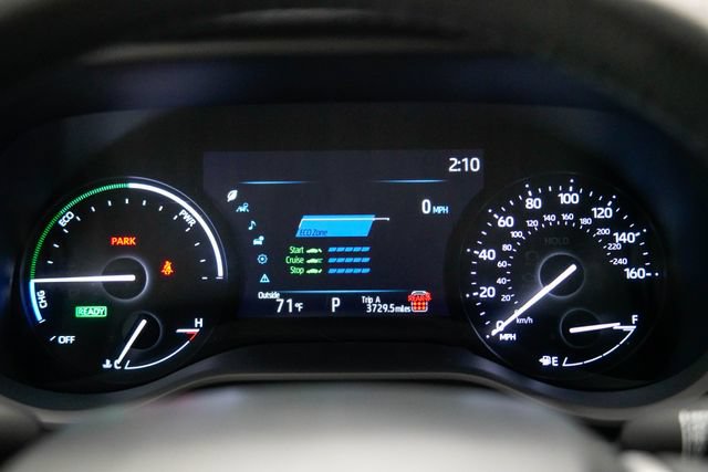 Used 2025 Toyota Sienna XLE FWD image 6