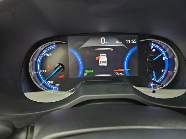 Used 2025 Toyota RAV4 XLE Premium image 18