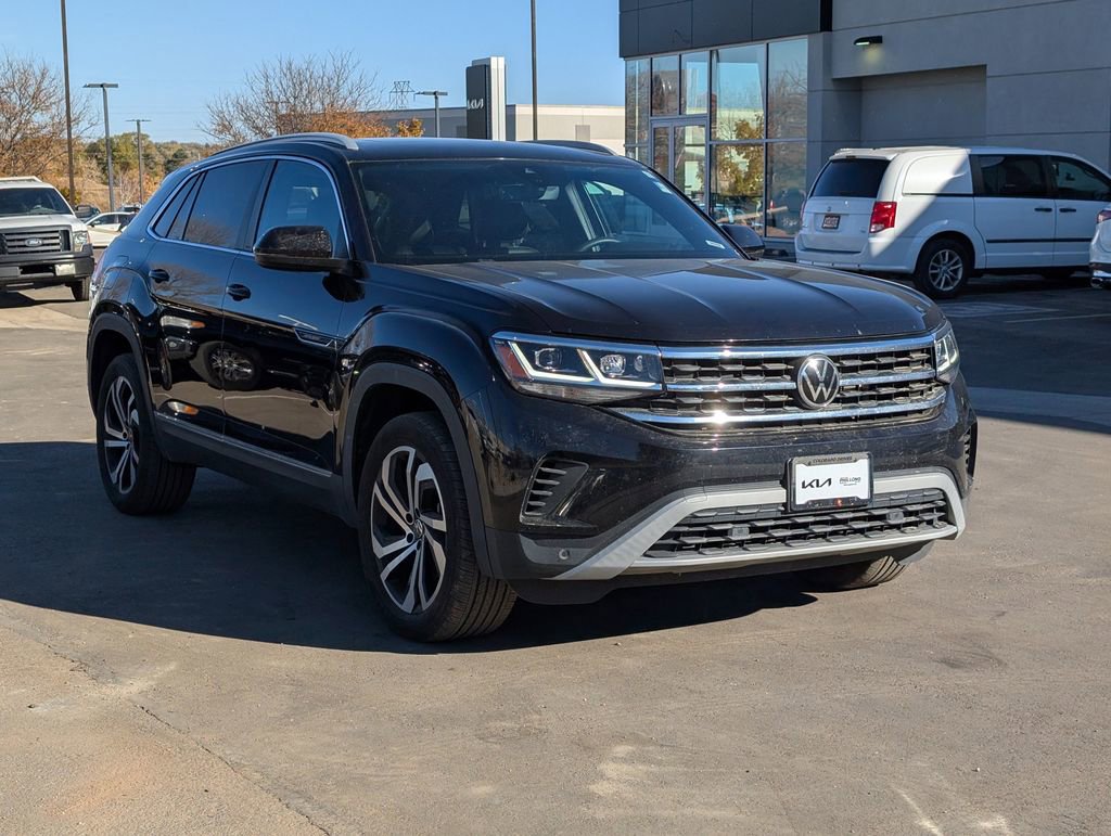 Used 2022 Volkswagen Atlas Cross Sport SEL image 3