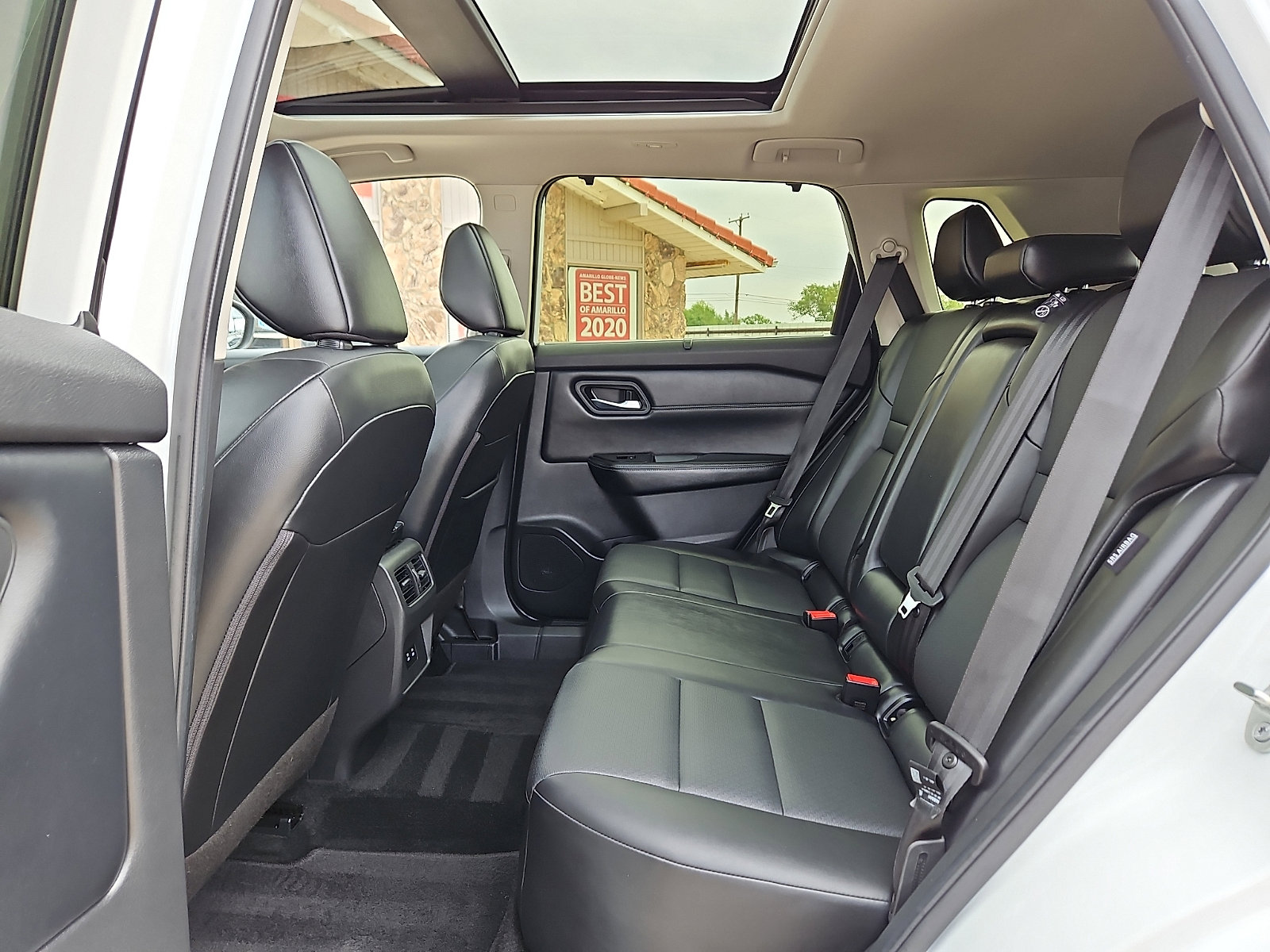 Used 2025 Nissan Rogue SV w/ SV Premium Package FWD image 9