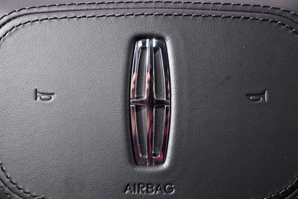 New 2026 Lincoln Nautilus Reserve w/ Jet Appearance Package image 35